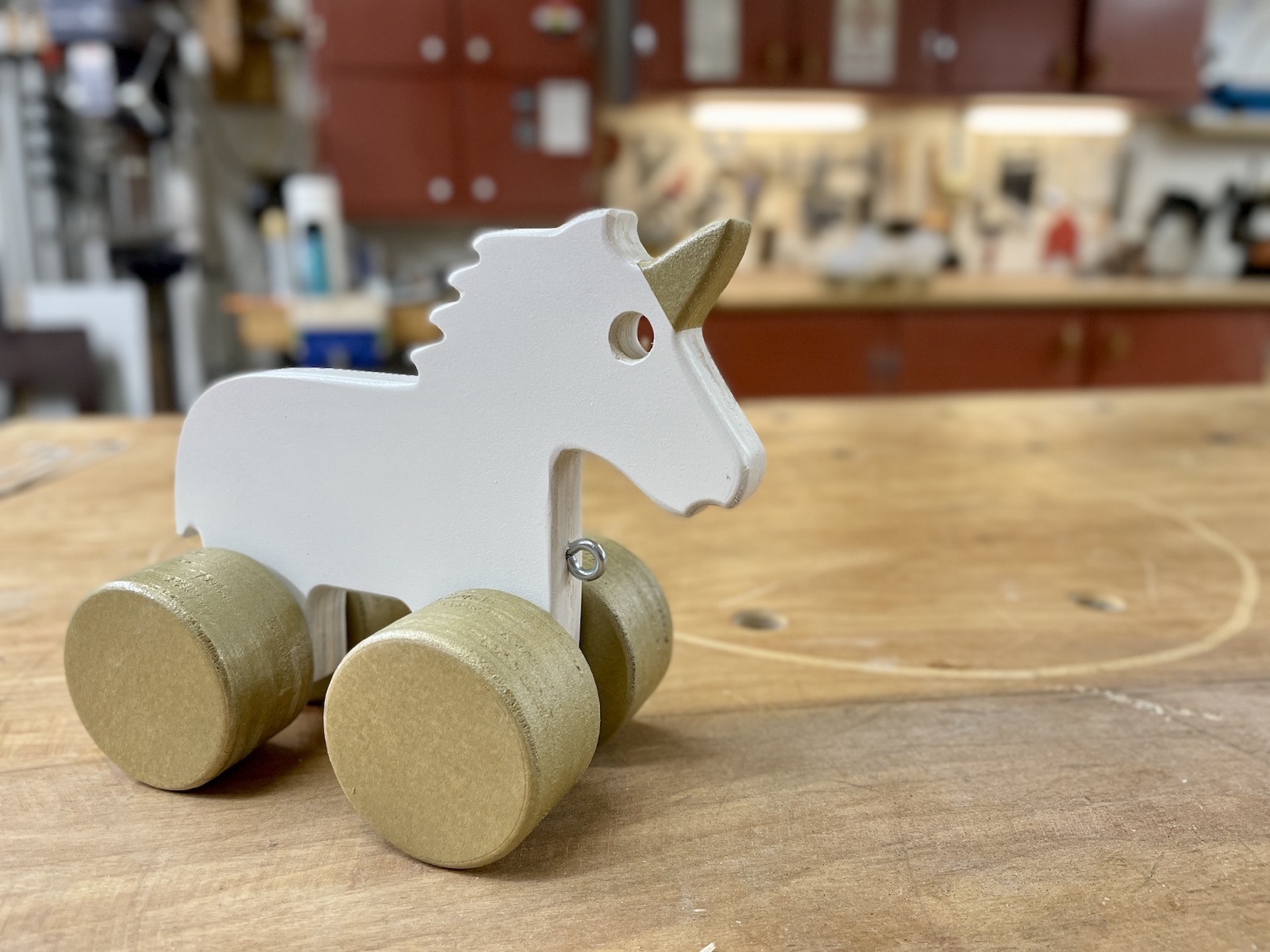 Unicorn pull toy